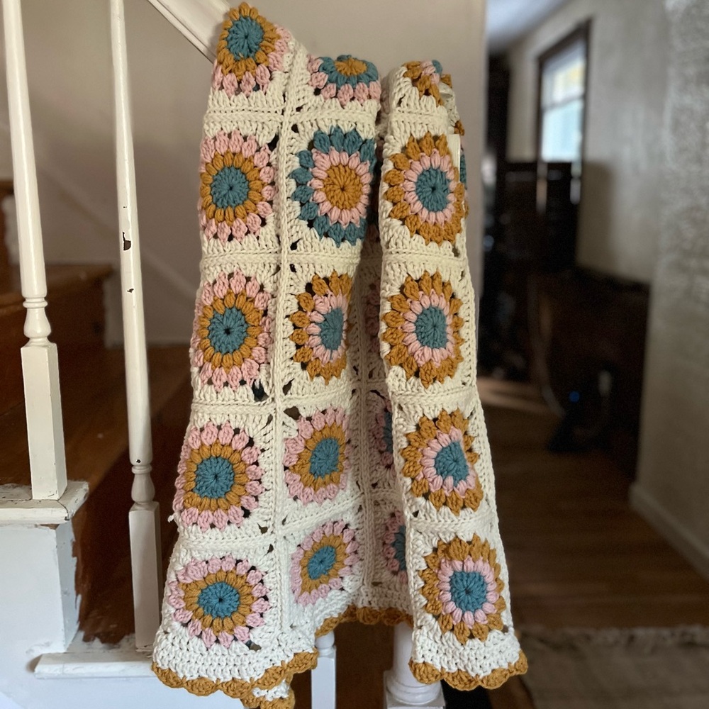 Handmade Crochet Throw Blanket - Picture 1 of 1